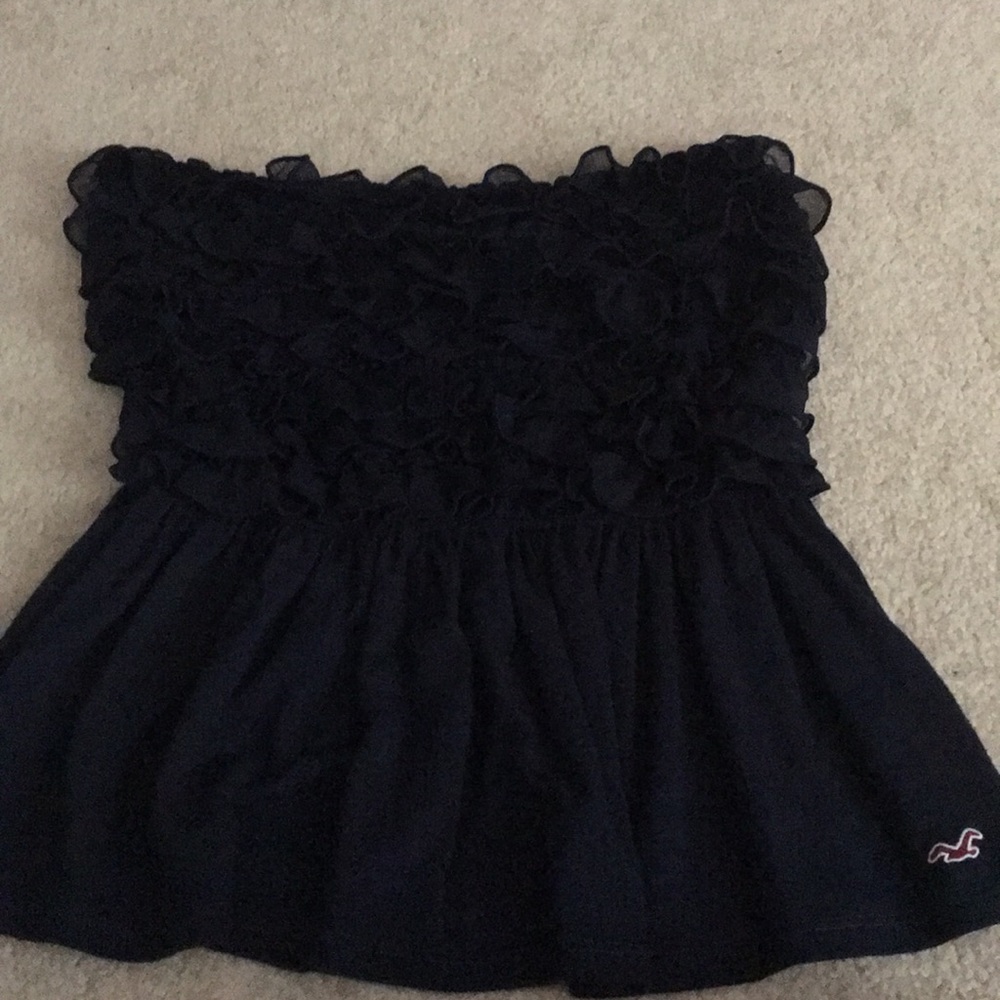 A strapless shirt